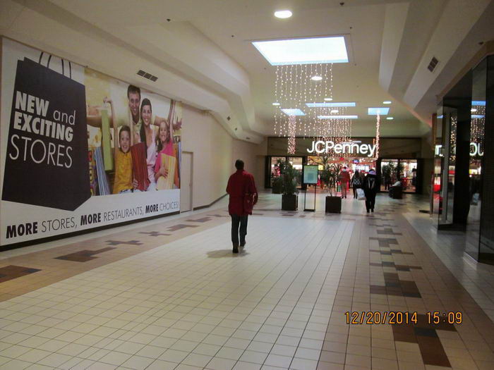 The Shops at Westshore (Westshore Mall) - 2014 PHOTOS FROM A TRIP TO THE MALL BLOG